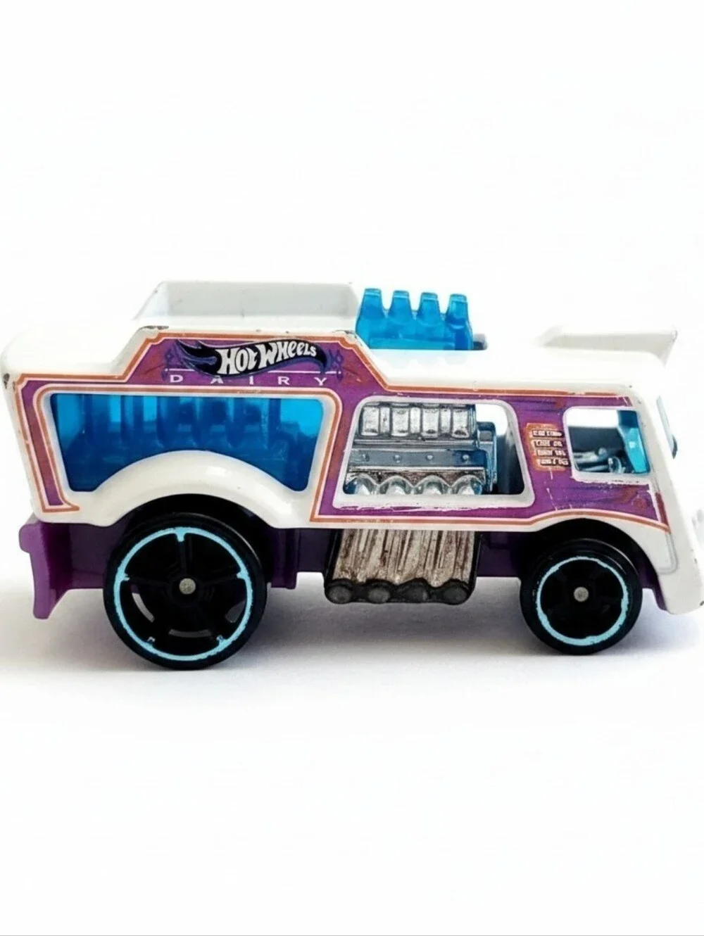 2015 Hot Wheels City Chill Mill Purple/ White Version Dairy Truck Die-Cast 1:64.